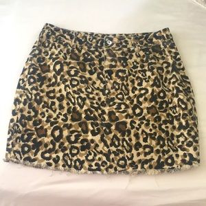 Leopard print mini skirt